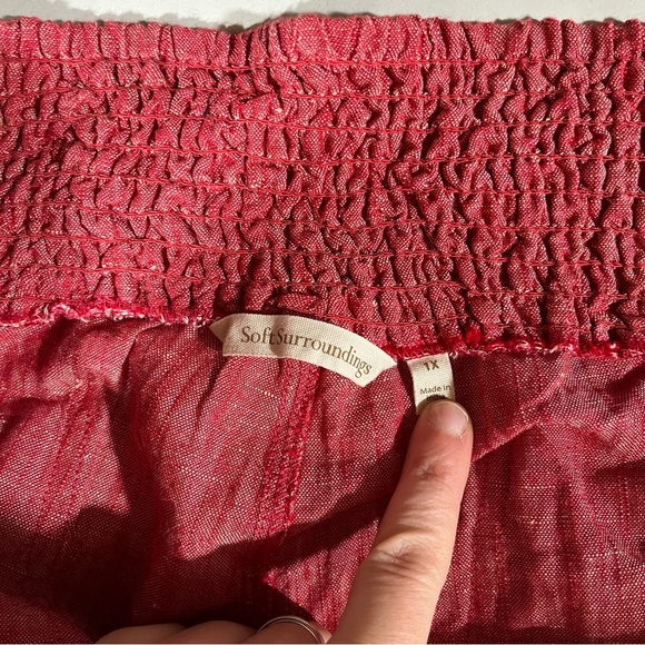 SOFT SURROUNDINGS ~ Red Cotton Linen Blend Shorts with Buttons on Sides 1X - Picture 7 of 11